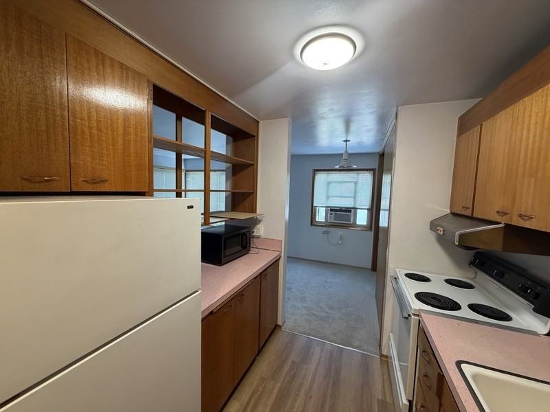 1505 E Galer St #2 - Photo 5 of 9