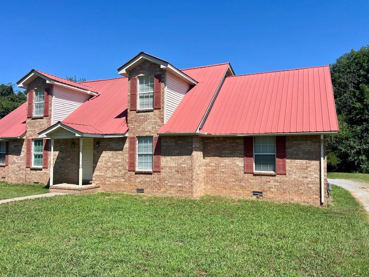 2563A Carriage Dr - Photo 2 of 28