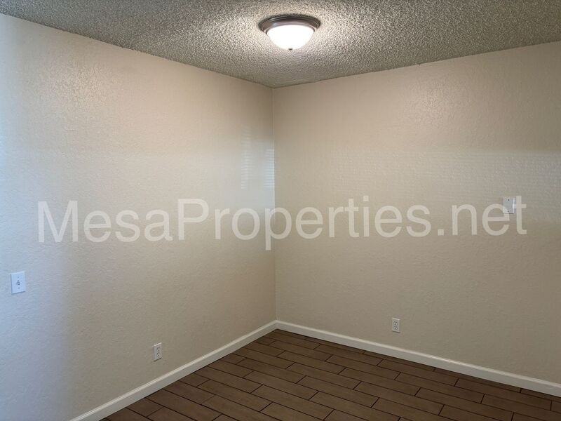 1016 W Pine St #B - Photo 5 of 17