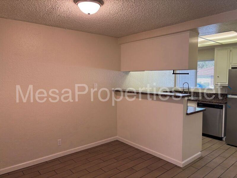 1016 W Pine St #B - Photo 6 of 17