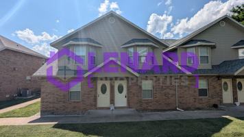 featured image of 1418 W Frosty Dr