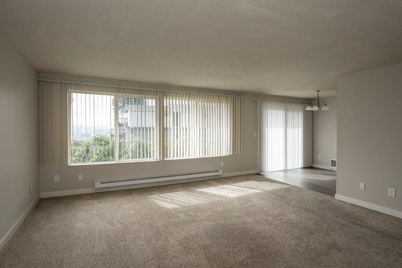 1120 Browns Point Blvd #E - Photo 6 of 25