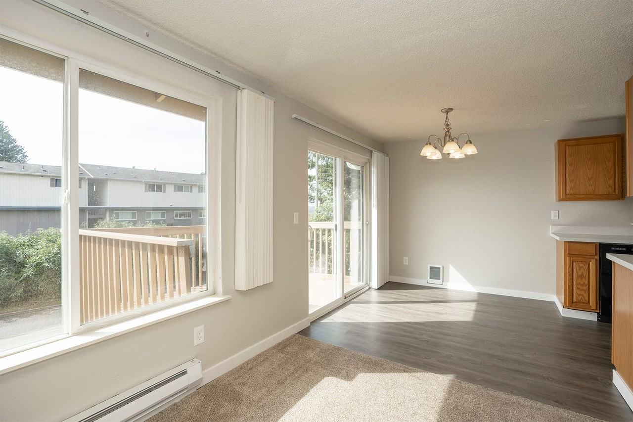 1120 Browns Point Blvd #E - Photo 7 of 25