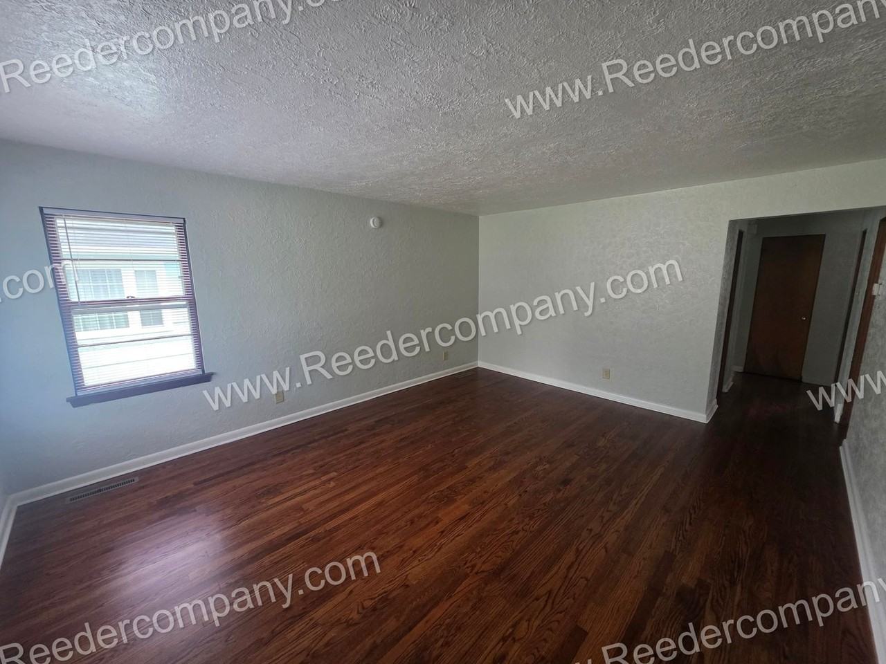 7204 Lindberg Ave - Photo 2 of 14