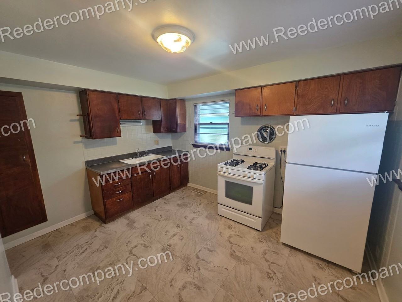 7204 Lindberg Ave - Photo 5 of 14