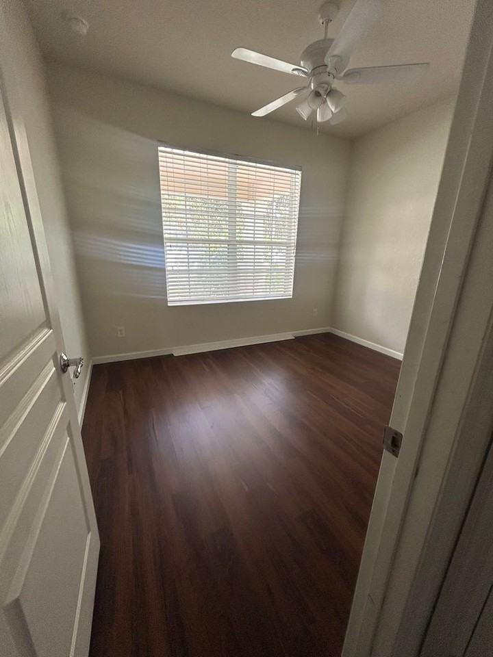 7454 Tattant Blvd - Photo 5 of 27