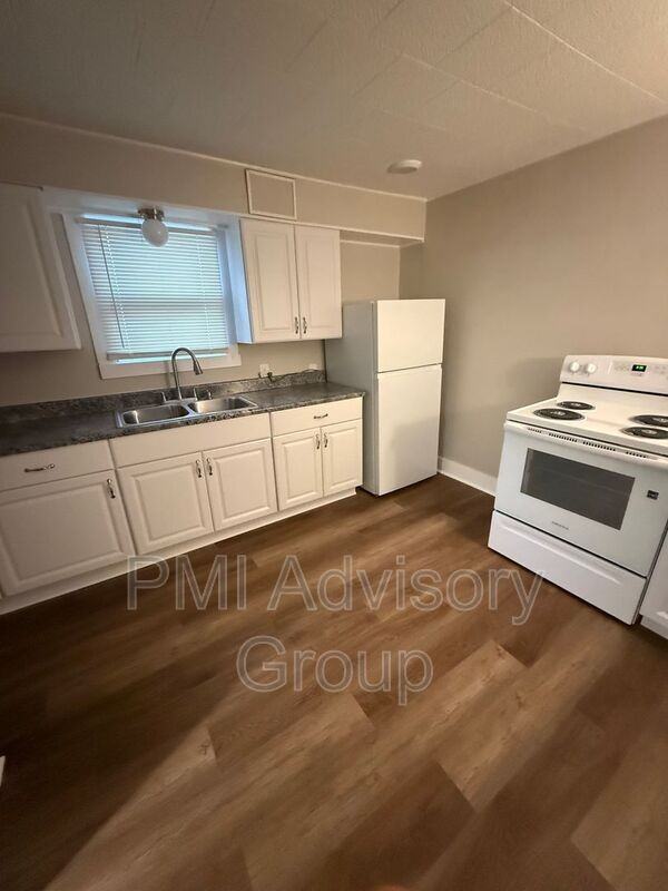 709 Sw Watson Ave - Photo 7 of 8