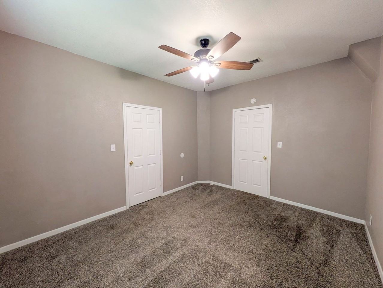 720 Avenue C - Photo 6 of 12
