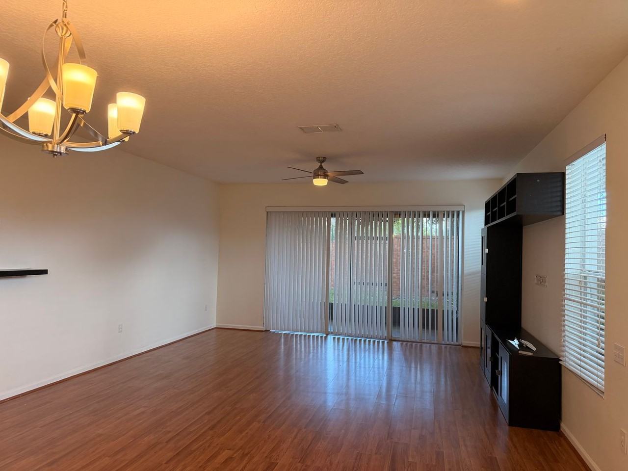 2632 Galliano Cir - Photo 7 of 37