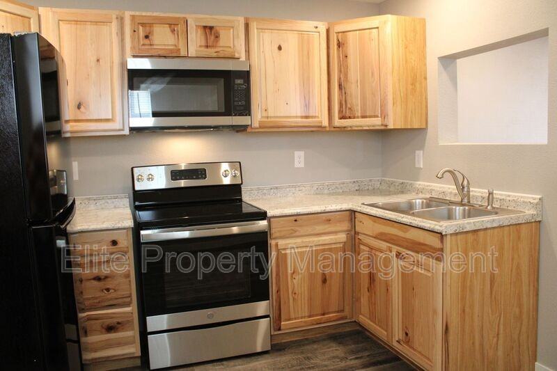 1639 E Orman Ave - Photo 5 of 15