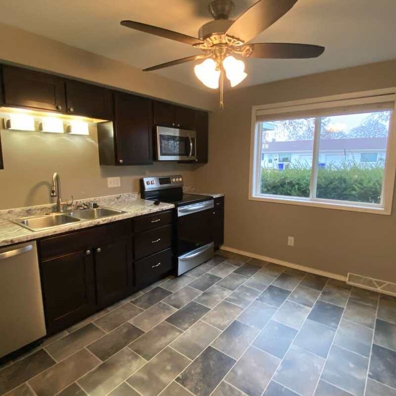 15 Woodmere Ct - Photo 2 of 7