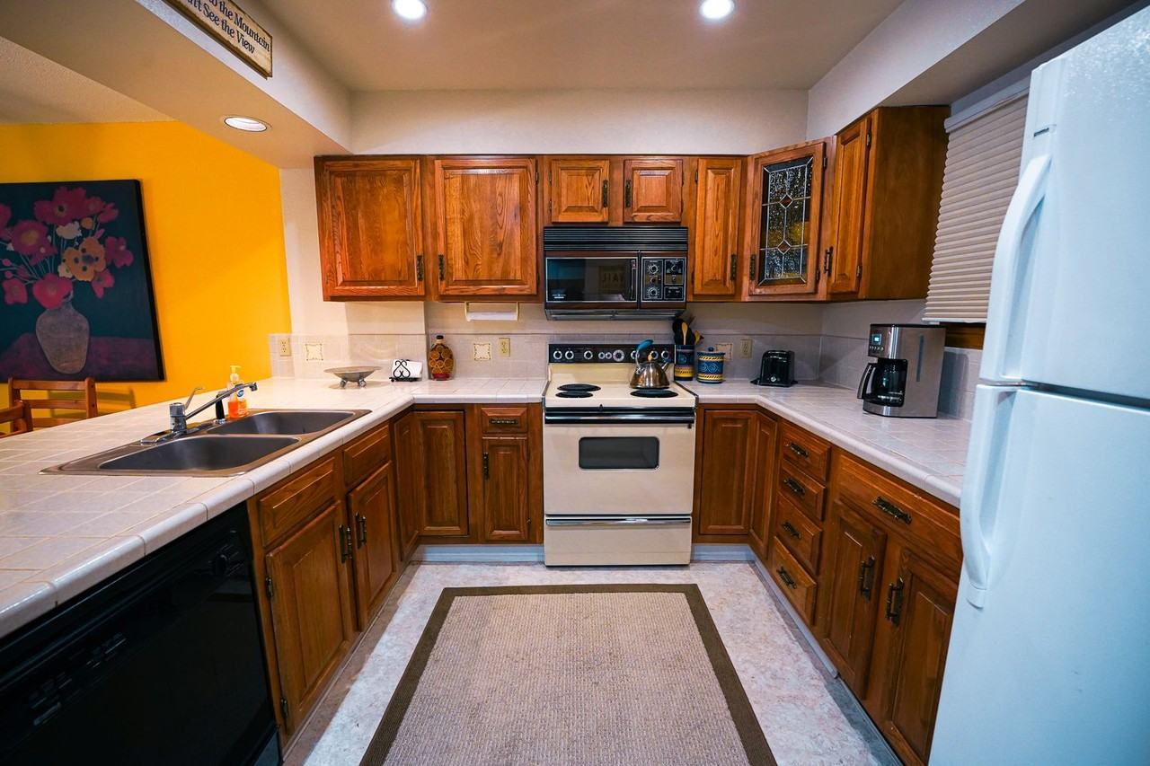 530 S French St - Photo 6 of 21