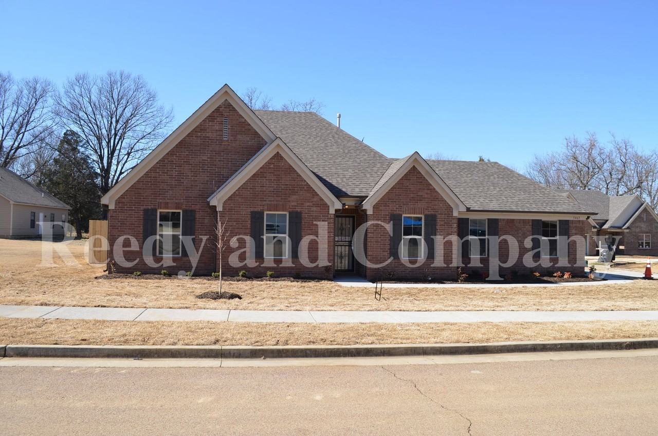 5467 April Forest Dr - Photo 2 of 19