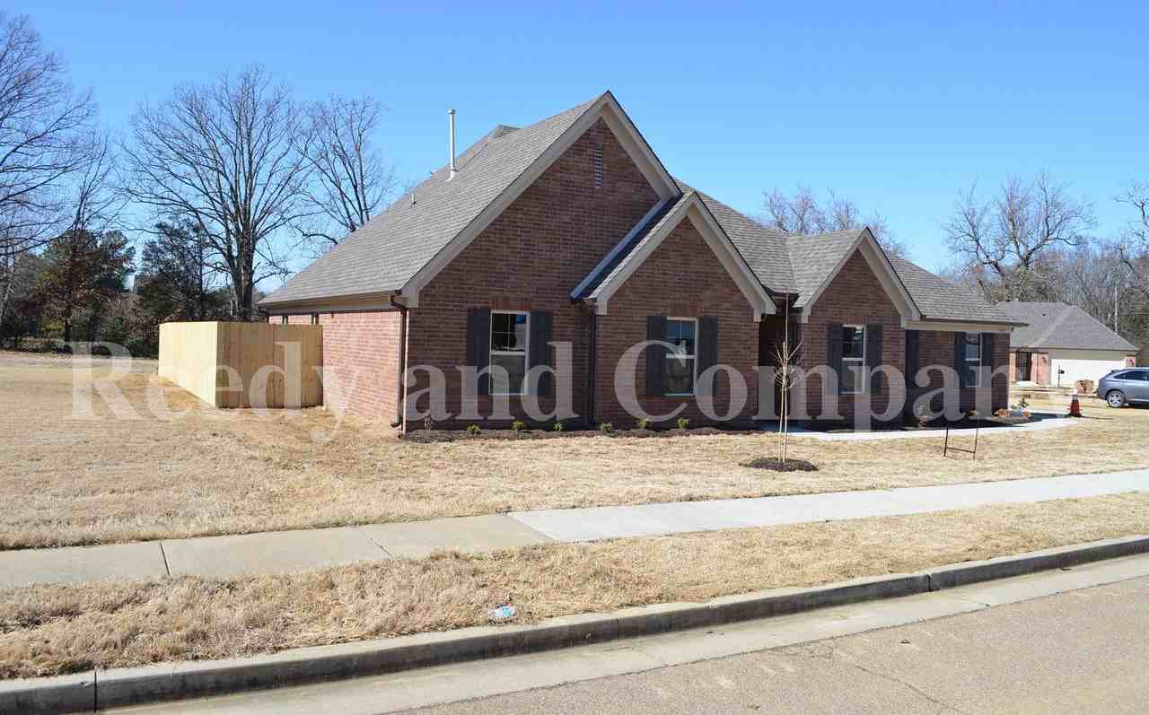5467 April Forest Dr - Photo 3 of 19
