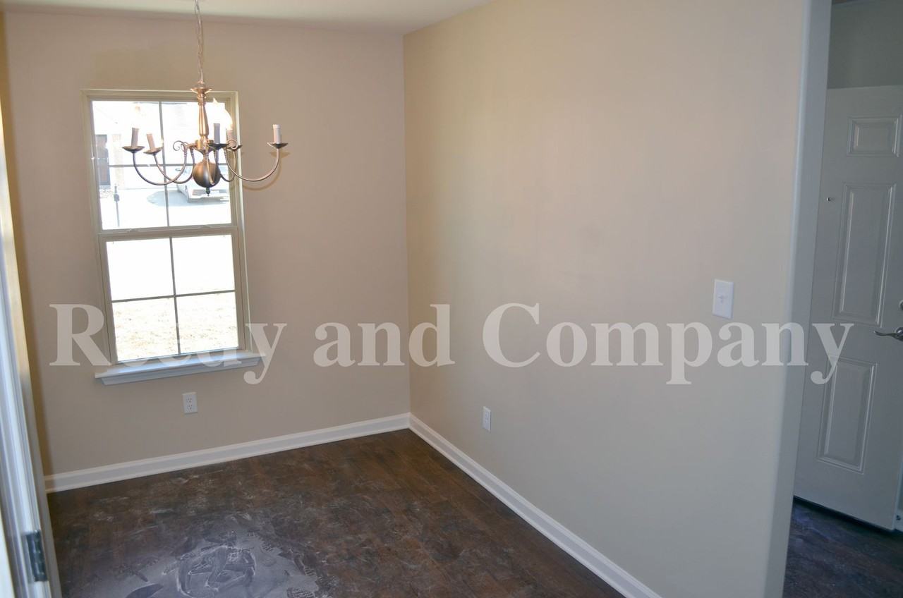 5467 April Forest Dr - Photo 7 of 19