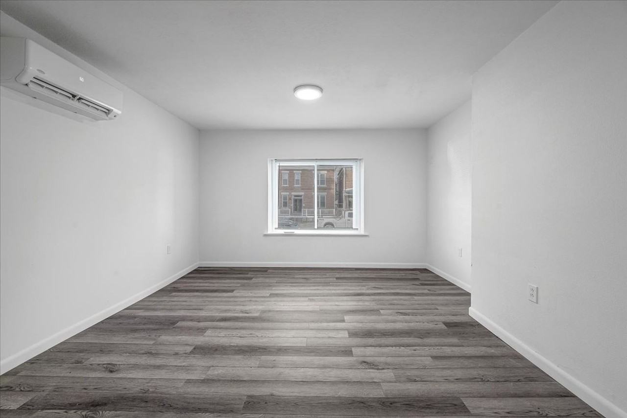 612 North Saint Clair Street - Photo 7 of 28