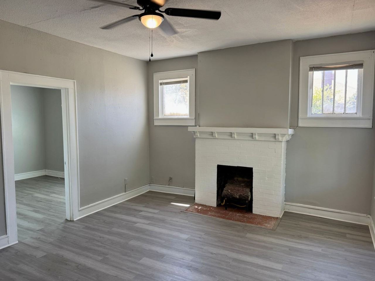 1009 Monroe St - Photo 2 of 19