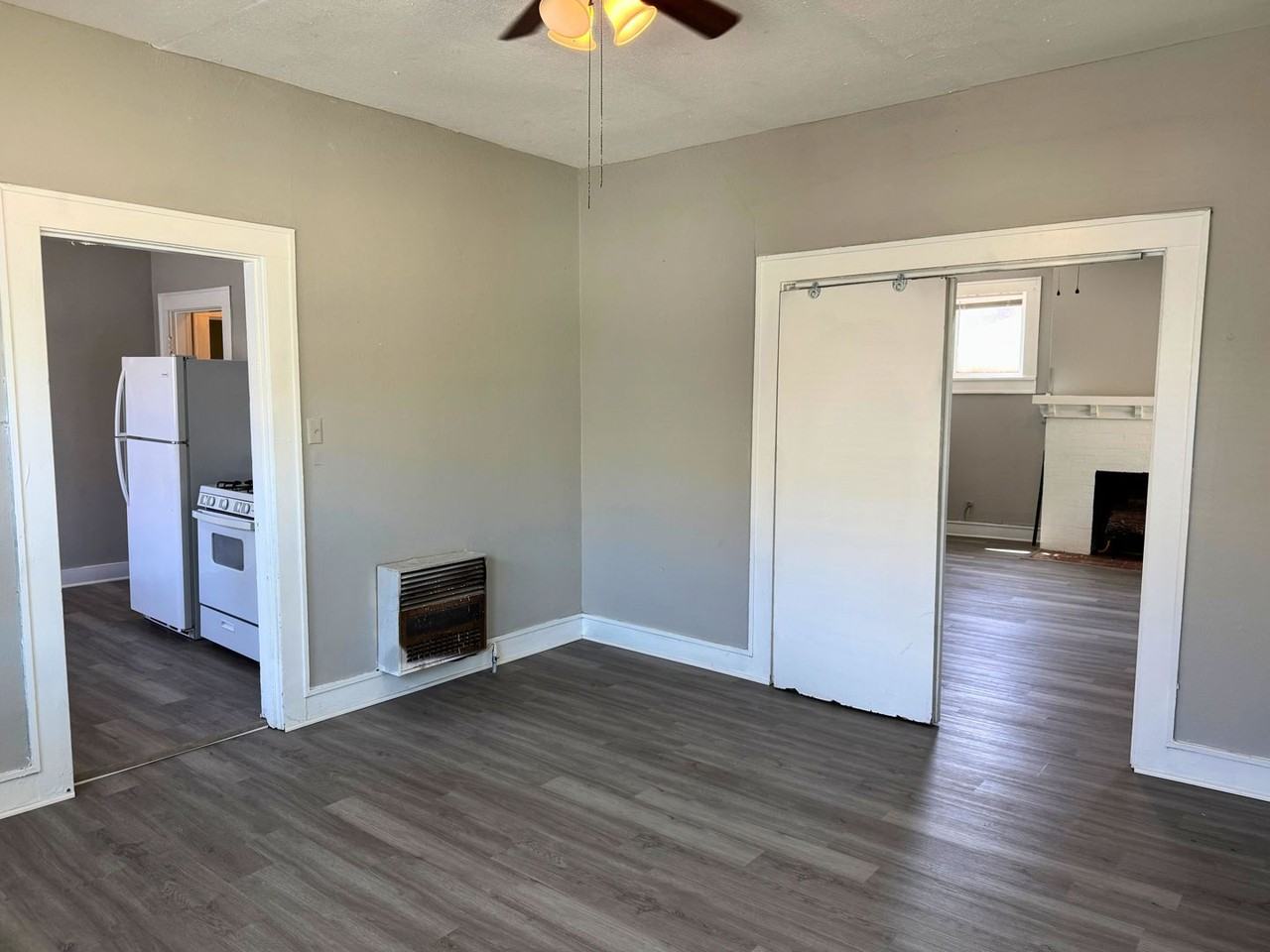 1009 Monroe St - Photo 5 of 19