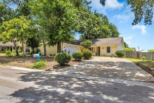 109 Palm Ave - Photo 1 of 1