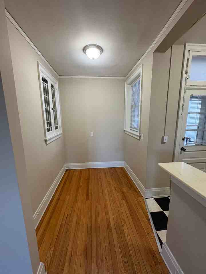 520 S 31st Street - Photo 2 of 7