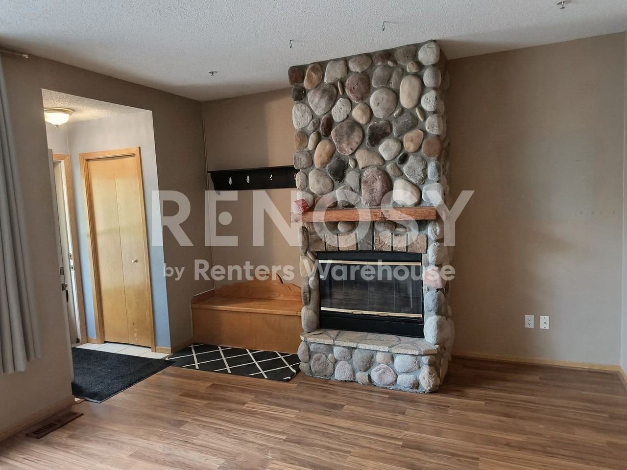 2752 Autumnwood Ln - Photo 4 of 30