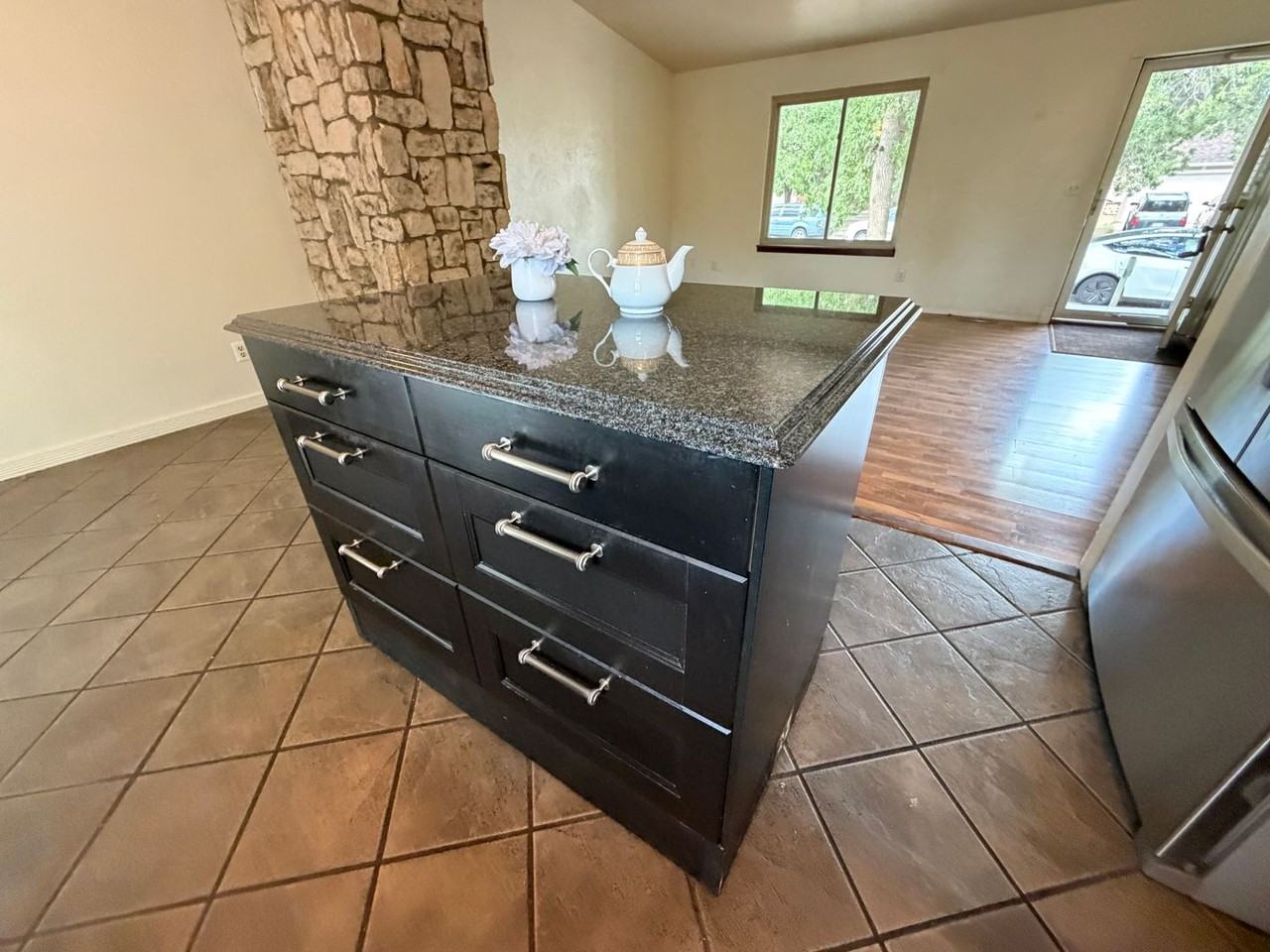 3815 S Pitkin Cir - Photo 6 of 28