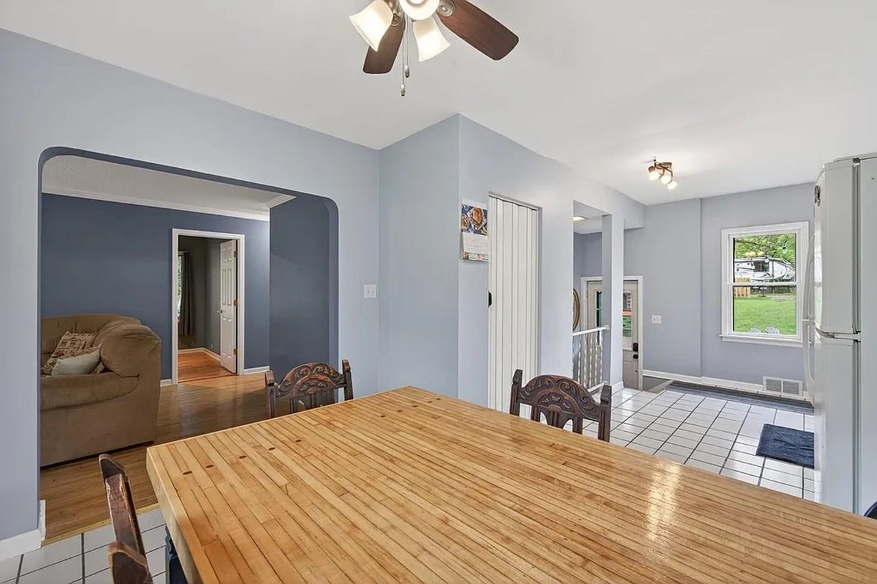 944 Mahtomedi Ave - Photo 3 of 35