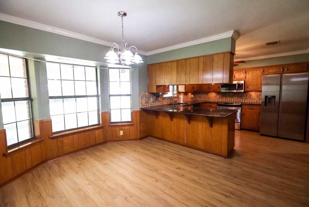 507 Parklane Dr - Photo 6 of 21