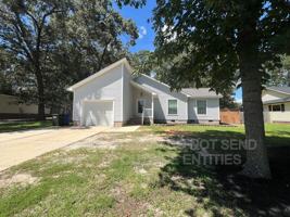 featured image of 7108 Calamar Dr