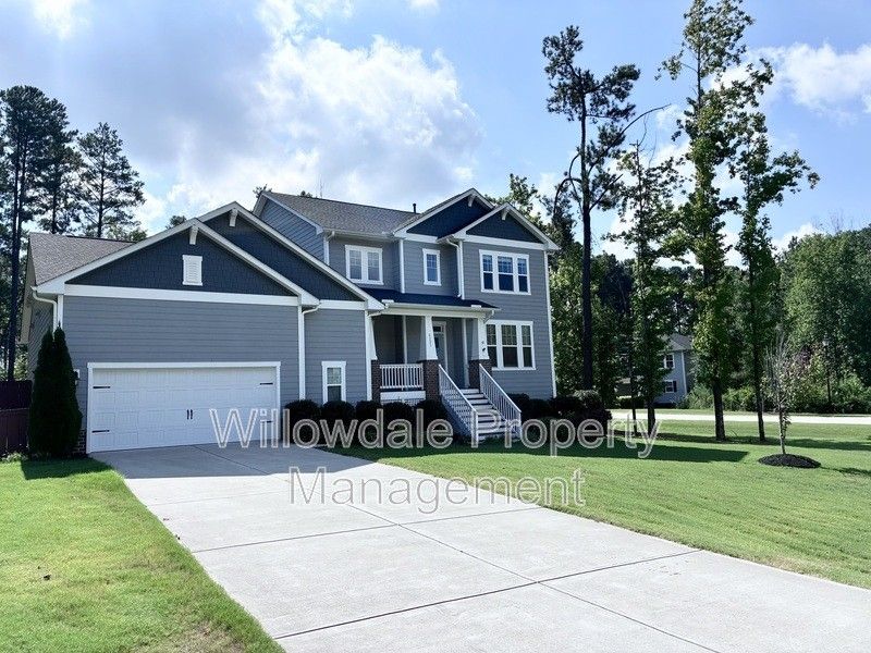 4321 Mosaic Ct - Photo 3 of 48