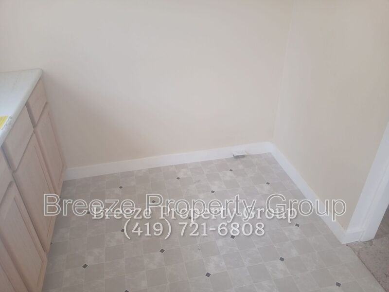 627 Brice Ave - Photo 4 of 11