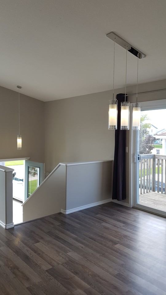 8914 61 Ave - Photo 3 of 19