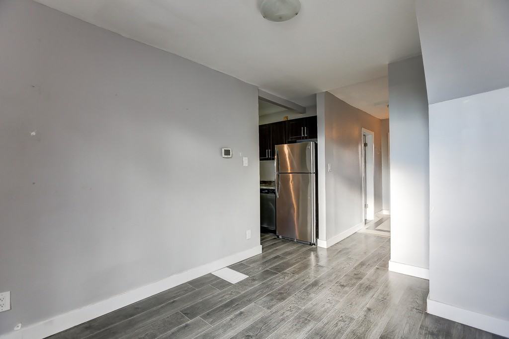 993 Gerrard St E - Photo 3 of 17