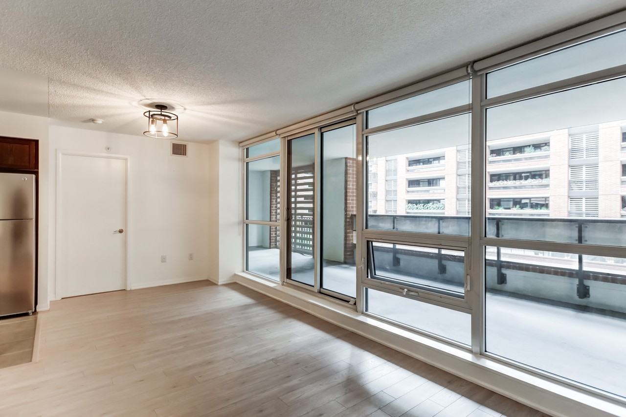 830 Lawrence Ave W - Photo 6 of 26