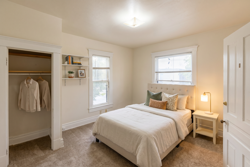 802 E Kingsley St - Photo 4 of 17