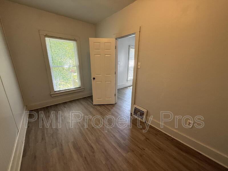 2439A N Dr William Finlayson St - Photo 4 of 14