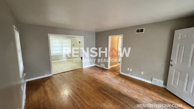 4784 Blanding Cv - Photo 3 of 16