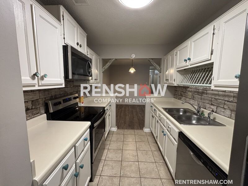 2232 Curbertson St - Photo 7 of 18