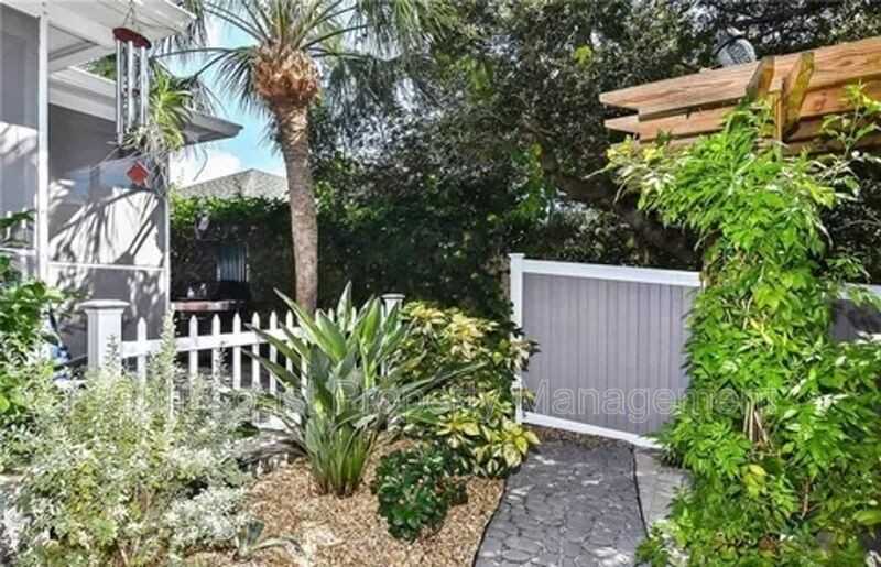 11652 Pawley Ave - Photo 4 of 29