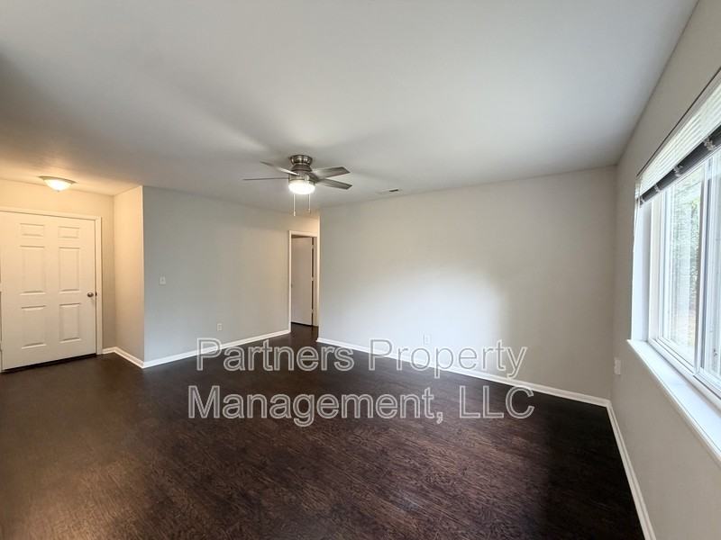 408 W Nightingale Cir - Photo 7 of 13