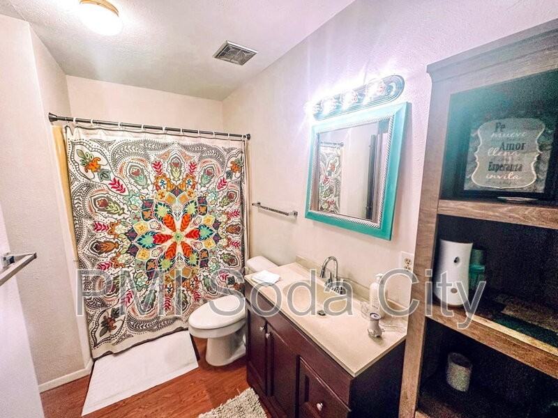 810 Old Manor Rd - Photo 5 of 11