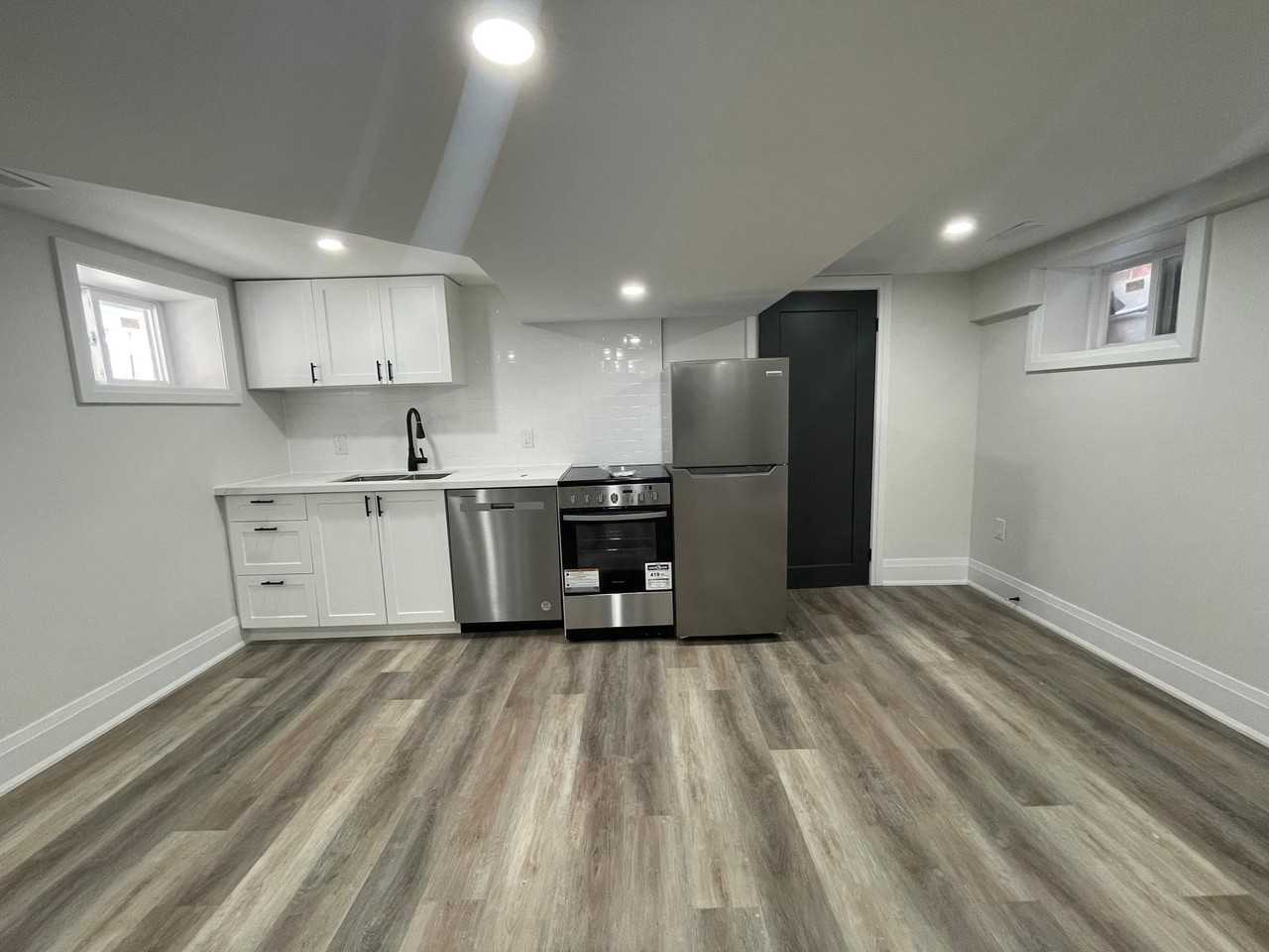 165 GIBSON AVE - Photo 3 of 8