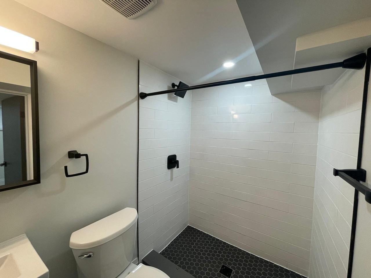 165 GIBSON AVE - Photo 7 of 8