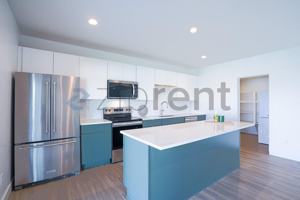 featured image of 418 N Pinnacle Ct #B