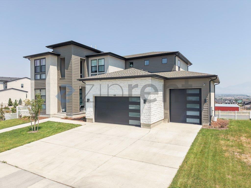 418 N Pinnacle Ct #B - Photo 2 of 14