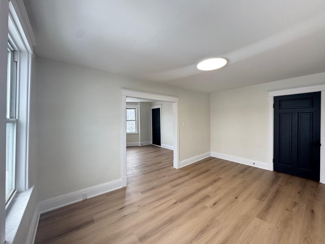 931 Main St East - Photo 2 of 15