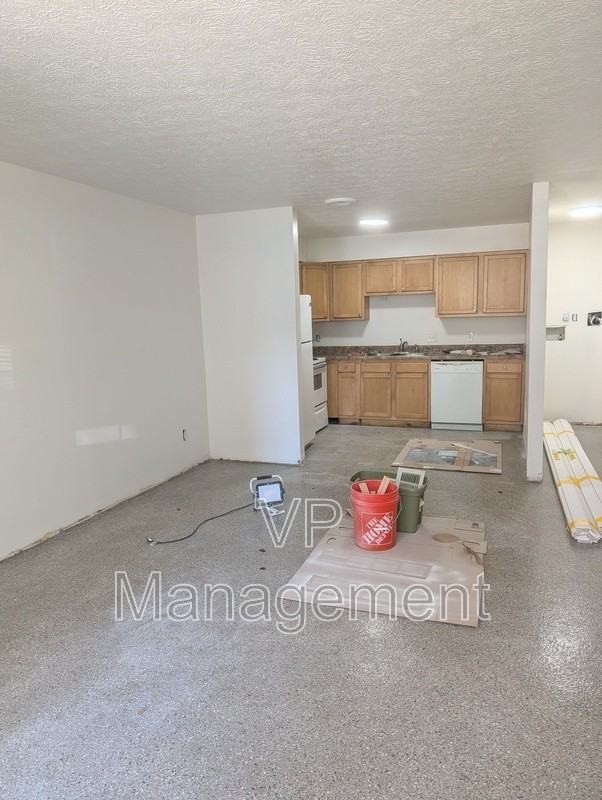 2218 Emerald Dr #1 - Photo 2 of 4