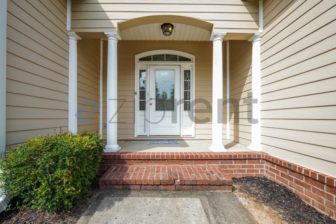 1101 Highmoor Ln - Photo 2 of 50