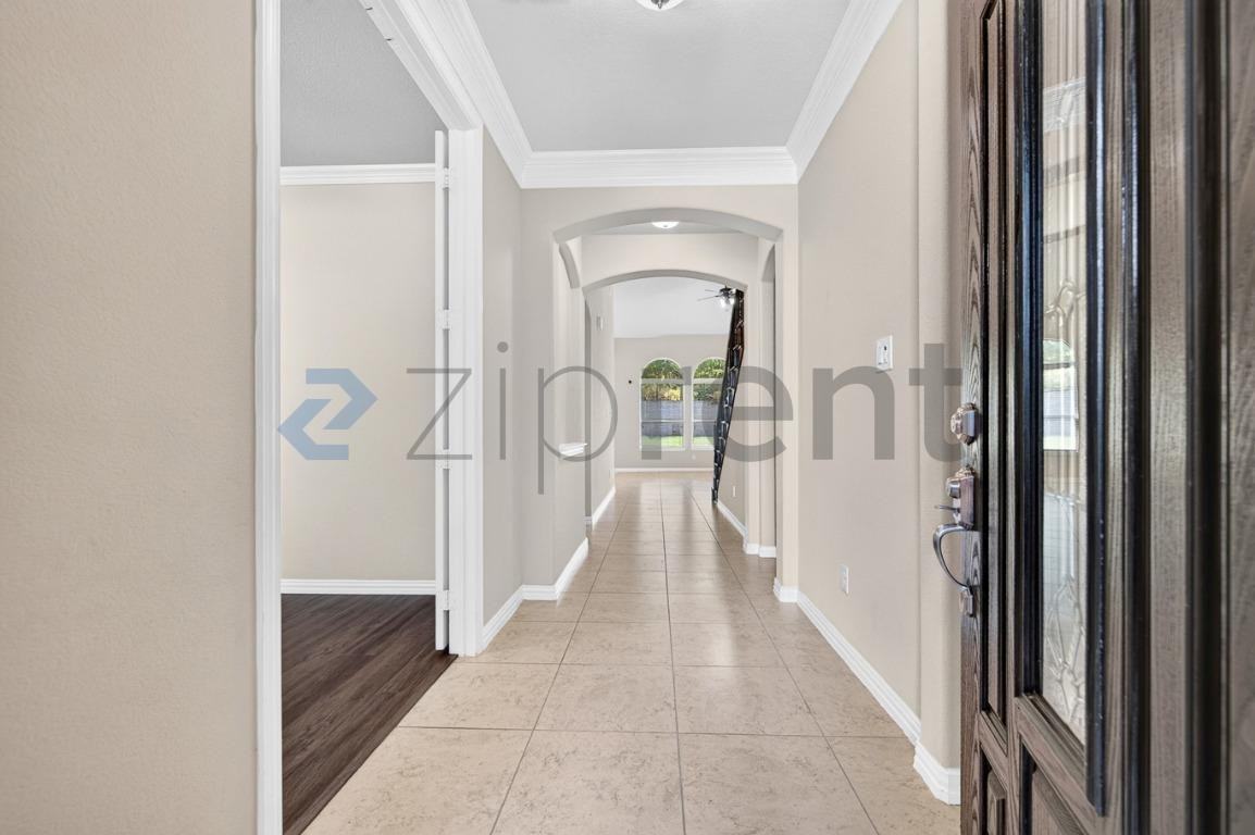 1704 Hickory Chase Cir - Photo 5 of 38