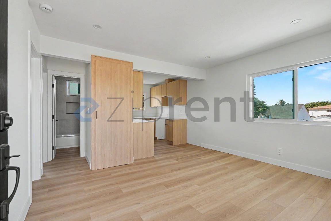 5630 Blackwelder St #3 - Photo 4 of 17